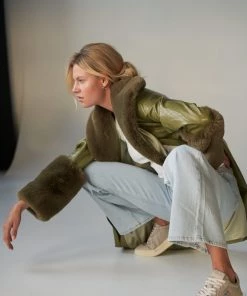 AUTRY LOW SNEAKER 80s | Goat Grey