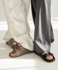 Pomme D'Or New Arrivals LIFE 0473A | Glove Vetiver 8 Pomme D'Or New Arrivals LIFE 0473A | Glove Vetiver