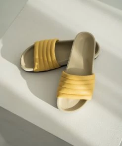 Isabel Marant HELLEA SLIDES / Light Yellow Sandals